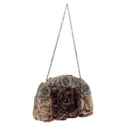 مملوكة مسبقًا Valentino Beige Satin Petale Rose Crystal Embellished Chain Clutch