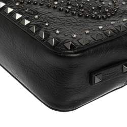 Pre Owned حقيبة كاميرا كروس فالنتينو مرصعة روكستد مزخرفة كريستال جلد أسود