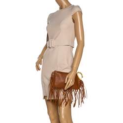 Pre Owned حقيبة كلتش فالنتينو سي روكي جلد بني بشراشيب