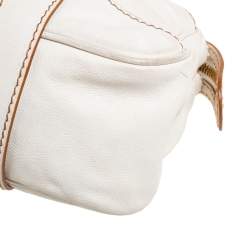 مملوكة مسبقًا حقيبة فالنتيو كاتش كريستال جلد أبيض