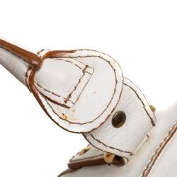 مملوكة مسبقًا حقيبة فالنتيو كاتش كريستال جلد أبيض