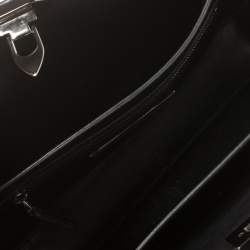 مملوكة مسبقًا Valentino Black Leather Rockstud Tote