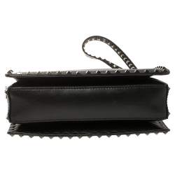 مملوكة مسبقًا Valentino Black Leather Rockstud Tote