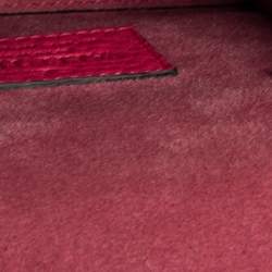 مملوكة مسبقًا Valentino Fuchsia Leather Mini My Rockstud Crossbody Bag