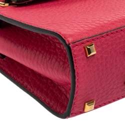 مملوكة مسبقًا Valentino Fuchsia Leather Mini My Rockstud Crossbody Bag