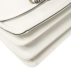 Pre Owned حقيبة فالنتينو جلد أبيض شبكة معدن بفيونكة بقلاب بيد علوية