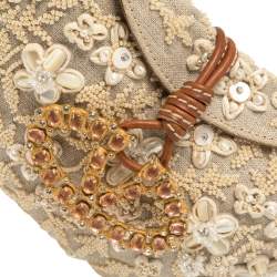 مملوكة مسبقًا Valentino Cream Canvas Embroidered Catch Hobo