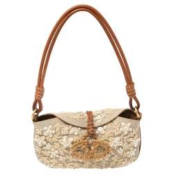 مملوكة مسبقًا Valentino Cream Canvas Embroidered Catch Hobo