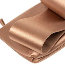 مملوكة مسبقًا حقيبة كلتش فالنتينو فيونكة ساتان وردي نود