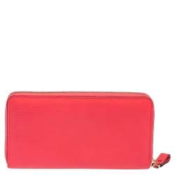 مملوكة مسبقًا Valentino Neon Pink Leather Logo Zip Around Wallet