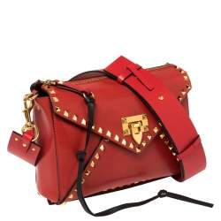 Pre Owned Valentino Rouge Pur Smooth Leather Rockstud Hype Shoulder Bag
