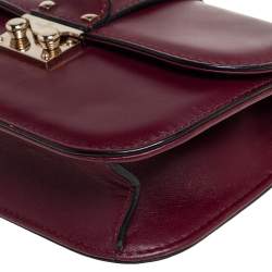 مملوكة مسبقًا Valentino Burgundy Leather Small Rockstud Glam Lock Flap Bag