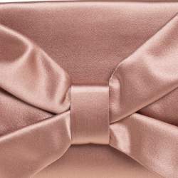 مملوكة مسبقًا حقيبة كلتش فالنتينو ساتان نود وردي بفيونكة 