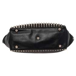 Pre Owned حقيبة يد توتس فالنتينو ترابيز جلد سوداء مرصعة روكستد متوسطة