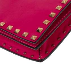 Pre Owned Valentino Fuchsia Leather Rockstud Wristlet Clutch