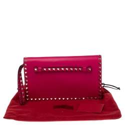 Pre Owned Valentino Fuchsia Leather Rockstud Wristlet Clutch