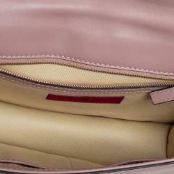 Pre Owned حقيبة فالنتينو جلد بيج مرصع روكستد قفل غلام ذات قلاب متوسطة