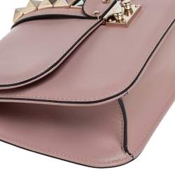 Pre Owned حقيبة فالنتينو جلد بيج مرصع روكستد قفل غلام ذات قلاب متوسطة