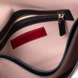 مملوكة مسبقًا حقيبة كلتش فالنتينو حمالة معصم روكستد جلد أسود