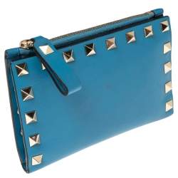 مملوكة مسبقًا Valentino Blue Leather Rockstud Bifold Card Wallet