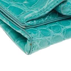 مملوكة مسبقًا Valentino Aqua Green Croc Embossed Leather Ruffle Chain Clutch