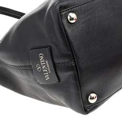 مملوكة مسبقًا حقيبة يد توتس فالنتينو شوبر فا فا فوم جلد أسود روكستد كبيرة 