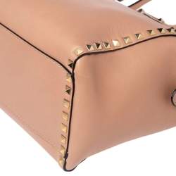 Pre Owned Valentino Beige Leather Rockstud Trapeze Tote