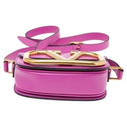 Pre Owned Valentino Fuchsia Leather VLogo Mini Suprevee Crossbody Bag