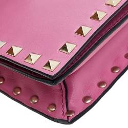 Pre Owned Valentino Pink Leather Rockstud Clutch