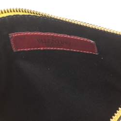 مملوكة مسبقًا Valentino Metallic Green Glossy Leather Rockstud Clutch