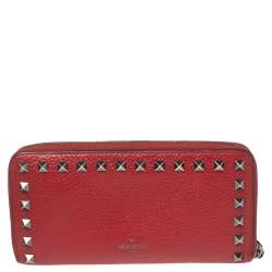 Pre Owned Valentino Red Grained Leather Rockstud Zip Around Wallet