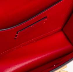 مملوكة مسبقًا Valentino Cerise/Rouge Leather VLOCK Chain Shoulder Bag