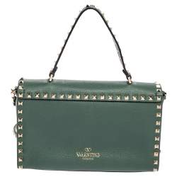مملوكة مسبقًا حقيبة فالنتينو جلد أخضر مرصع روكستد قفل بقلاب يد علوية