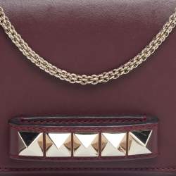 Pre Owned حقيبة كلتش فا فا فوم روكستد جلد أحمر بسلسلة 