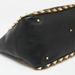 مملوكة مسبقًا Valentino Black Leather Roman Studded Tote