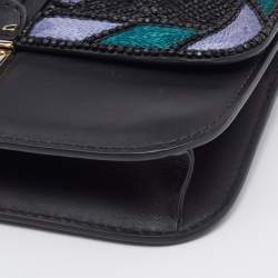 مملوكة مسبقًا حقيبة كتف فالنتينو جلد أسود مزخرف مرصع قفل غلام بسلسلة