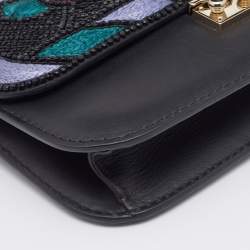 مملوكة مسبقًا حقيبة كتف فالنتينو جلد أسود مزخرف مرصع قفل غلام بسلسلة