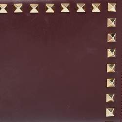 Pre Owned Valentino Burgundy Leather Medium Rockstud Zip Around Wallet