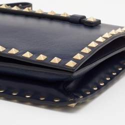 Pre Owned Valentino Navy Blue Leather Rockstud Wristlet Clutch