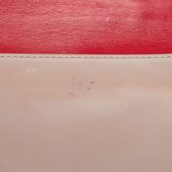 Pre Owned حقيبة كلتش فالنتينو جلد بيج لامع ترصيعات روكستد متوسطة