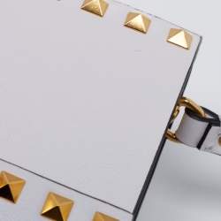 Pre Owned Valentino White Leather Rockstud Wristlet Clutch