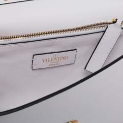 Pre Owned Valentino White Leather Rockstud Wristlet Clutch