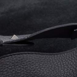 Pre Owned Valentino Black Leather Guitar Rolling Rockstud Shoulder Bag