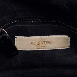 Pre Owned Valentino Black Leather Rolling Rockstud Shoulder Bag