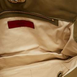 Pre Owned Valentino Green Leather Rockstud Slim Shoulder Bag