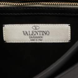 Pre Owned Valentino Black/Cream Floral Print Leather Rockstud Wristlet Clutch