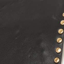 Pre Owned Valentino Black/Cream Floral Print Leather Rockstud Wristlet Clutch