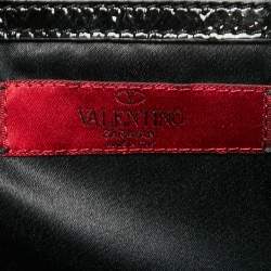 Pre Owned Valentino Black Patent Leather Logo Plague Hobo