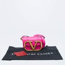 Pre Owned Valentino Fuchsia Leather Small SuperVee Crossbody Bag
