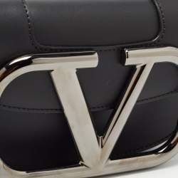 Pre Owned Valentino Black Leather SuperVee Belt Bag